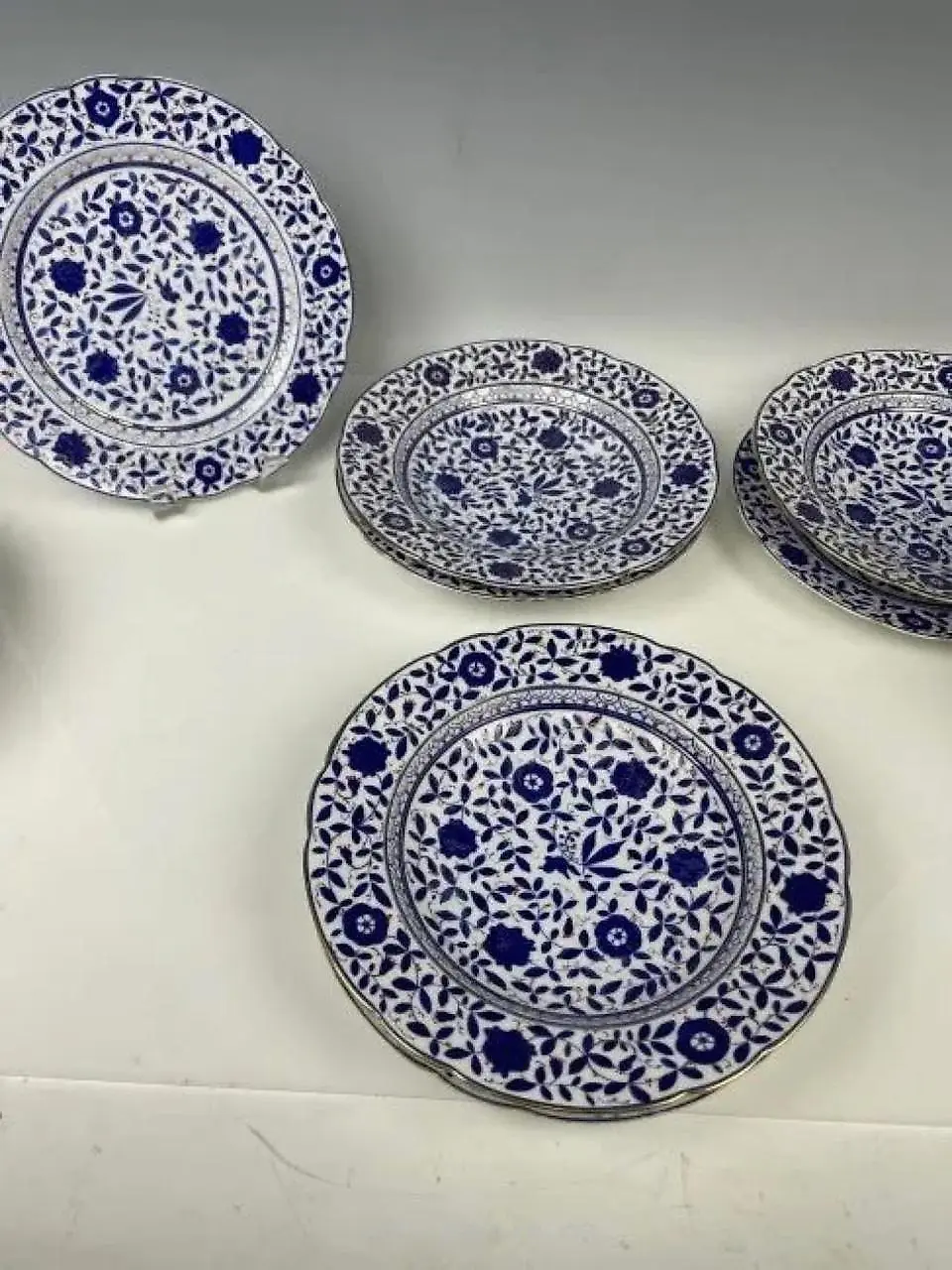Фарфоровый набор "Королевский Вена" из 8 предметов, около 1880 года, хорошее состояние. Оценка 600-800 долларов. — фото 2