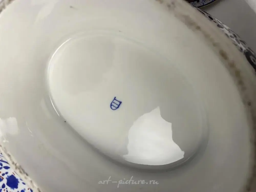 A VERY LARGE ROYAL VIENNA SOUP TUREEN AND UNDER PLATE — photo 4