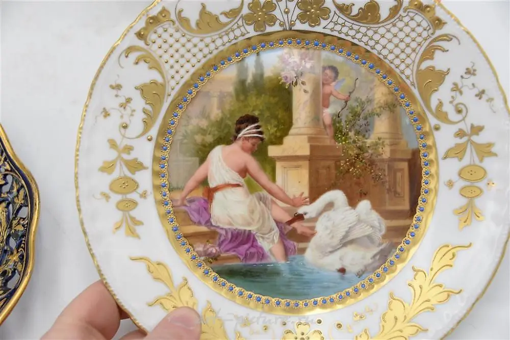 Портретные тарелки:Royal Vienna, Лимож, Дрезден, "Леда и лебедь" — фото 10