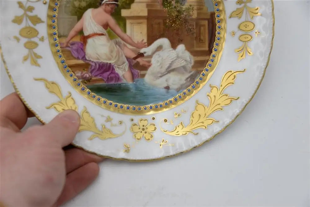 Портретные тарелки:Royal Vienna, Лимож, Дрезден, "Леда и лебедь" — фото 2