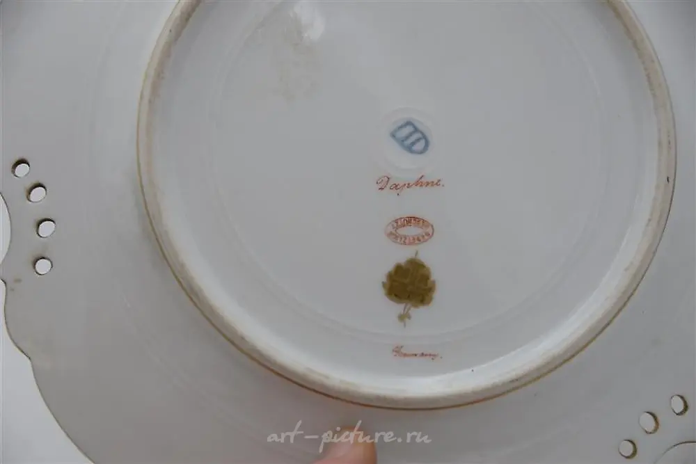 Wagner Royal Vienna Portrait Plate, young veiled woman, with... — photo 2