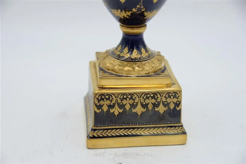 Royal Vienna Hand Painted Covered Urn, having two handles an... — photo 6