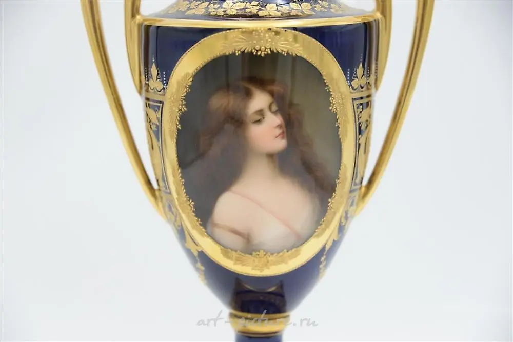 Royal Vienna Hand Painted Covered Urn, having two handles an... — photo 7