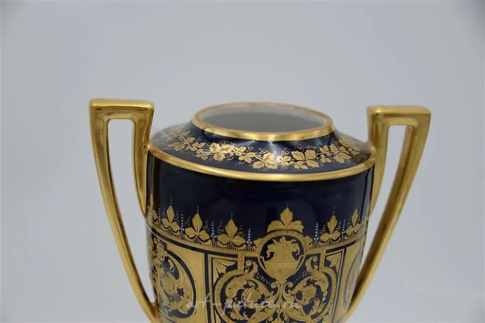 Royal Vienna Hand Painted Covered Urn, having two handles an... — photo 2