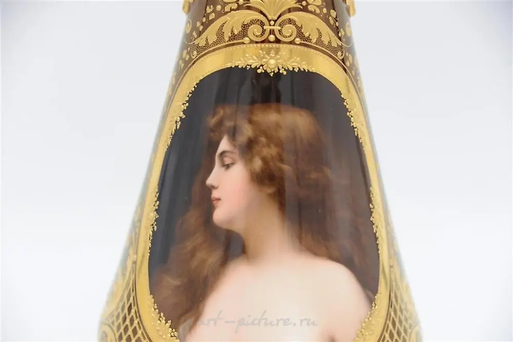 Royal Vienna Covered Portrait Urn, having two handles along ... — photo 3