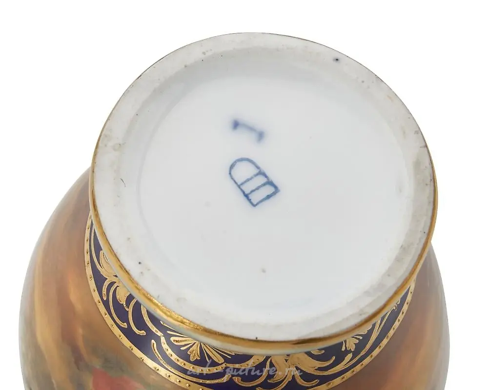 A pair of Royal Vienna porcelain vases — photo 2