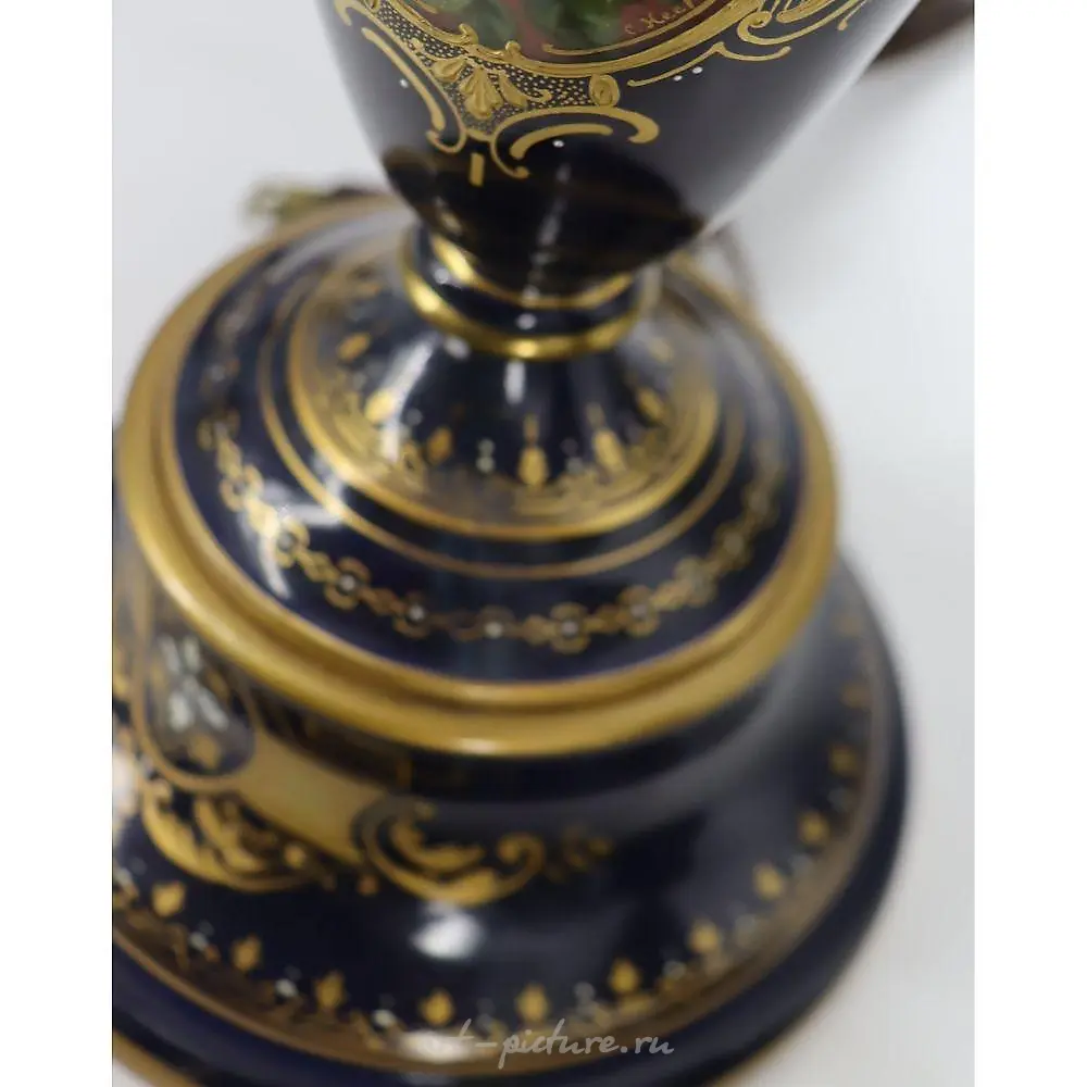 A Pair Of Patinated Bronze Asian Style Lamps. — photo 7