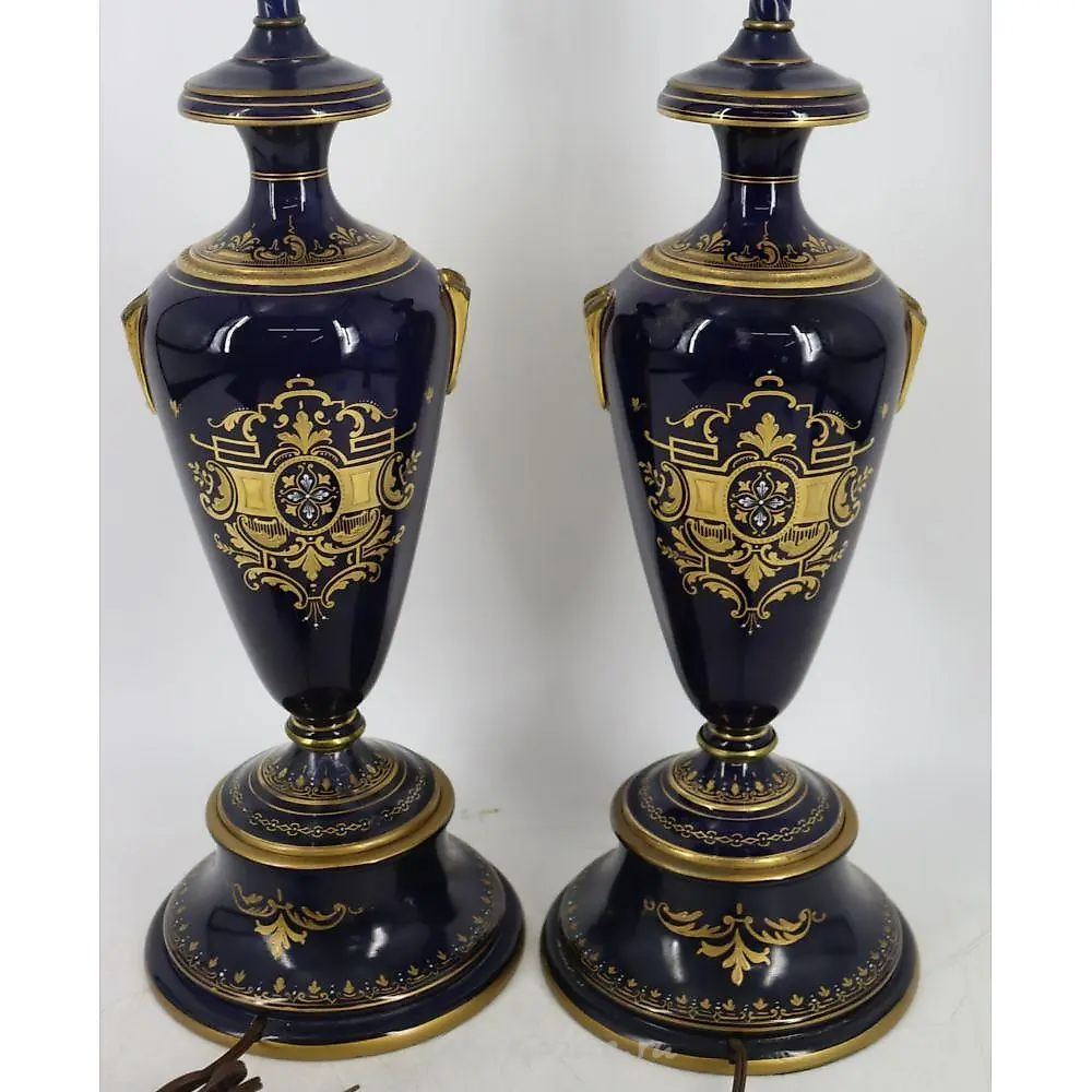 A Pair Of Patinated Bronze Asian Style Lamps. — photo 2