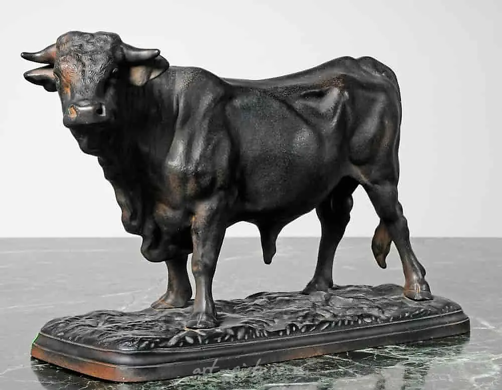 Sculpture Bull Breeding Russia. Kusinsky Ironworks. Late 19th - early 20th century.