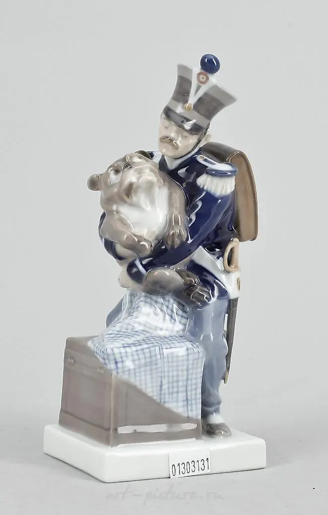 Солдат и Собака. Дания, г. Копенгаген, Royal Copenhagen