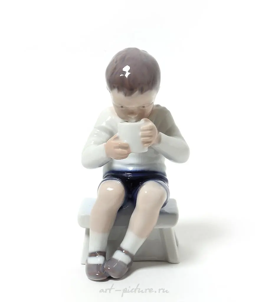 Victor. A boy drinking milk. Denmark, Copenhagen, Bing & Grondahl.