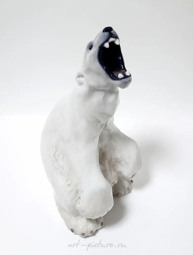 White polar bear. Denmark, Copenhagen, Royal Copenhagen, 1898-1923.