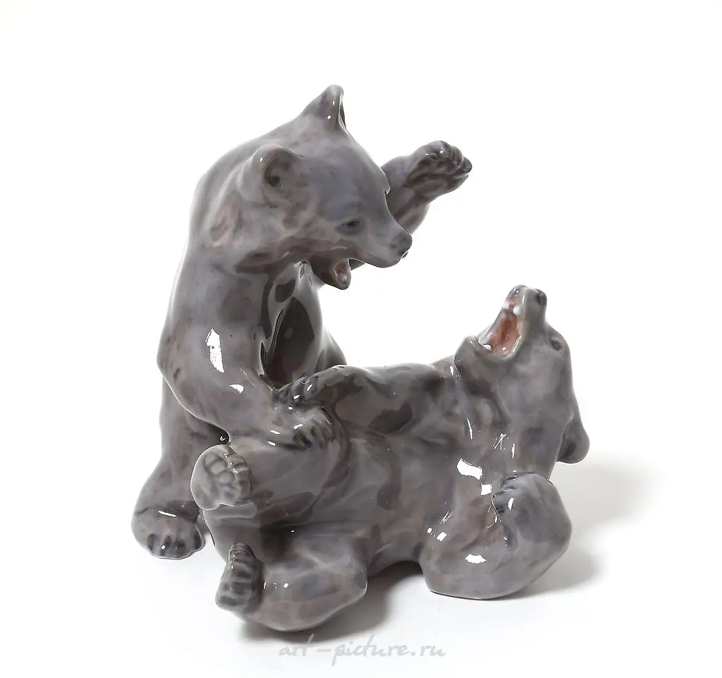 玩耍的小熊。丹麦，哥本哈根，皇家哥本哈根，1912年