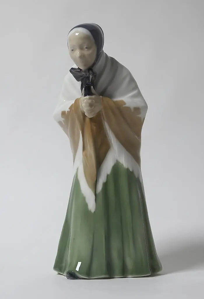 The translation of the text is: "Parishioner. Denmark, Copenhagen, Royal Copenhagen."