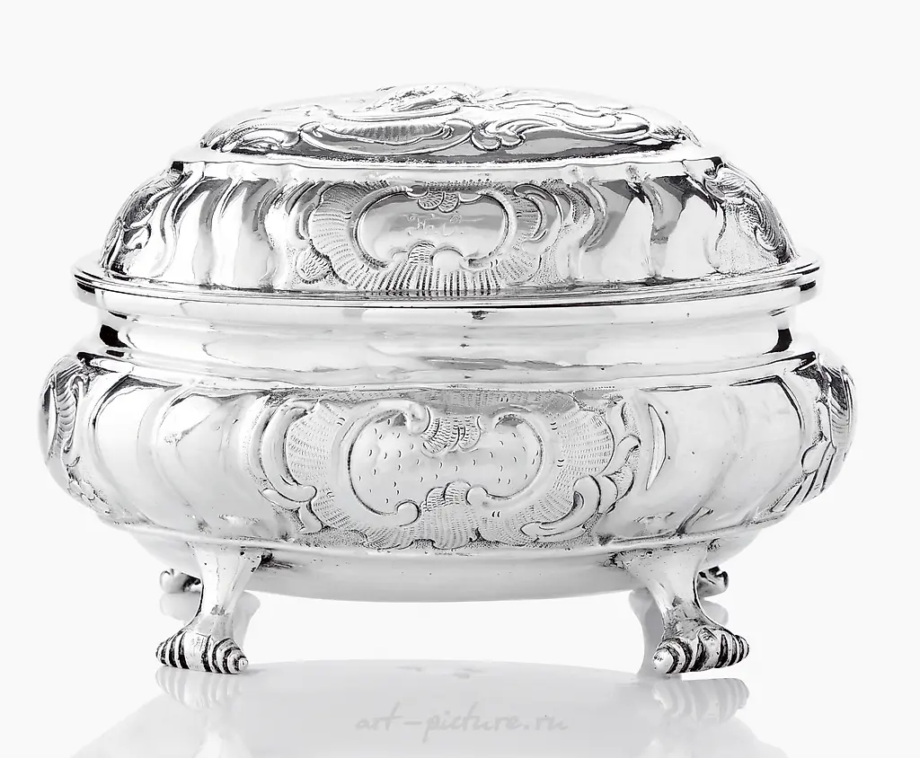 Серебряная сахарница (шкатулка). Россия, 1765 - 1771 гг.