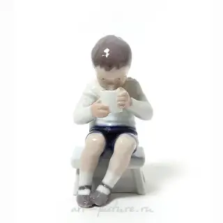 Victor. A boy drinking milk. Denmark, Copenhagen, Bing & Grondahl.