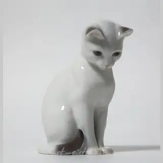 Кошка. Дания, г. Копенгаген, Bing & Grondahl