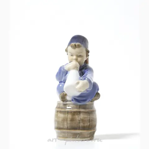 Мальчик с рожком. Дания, г. Копенгаген, Royal Copenhagen