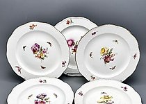 购买 凯瑟尔德国威廉二世的KPM餐盘，1908年。