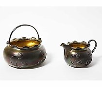 购买 银制糖罐和奶壶。俄罗斯，1899-1908年。