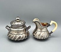 Статуэтка 卡尔·法贝热 奶商 糖罐，俄罗斯帝国 银器 ...