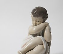 Статуэтка 玫瑰花苞。丹麦，哥本哈根，皇家哥本哈根