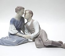 Статуэтка 青春之爱。丹麦，哥本哈根，Bing &amp; Gr...