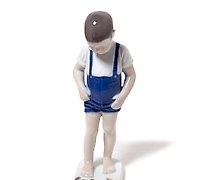 Статуэтка The boy with a crab. Den…