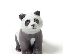 Статуэтка 坐着的熊猫。丹麦，哥本哈根，皇家哥本哈根