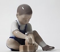 Статуэтка 小小建筑师。丹麦，哥本哈根，Bing &amp; G...