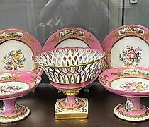 购买 甜点服务套件 “波旁玫瑰. 塞夫尔 花卉与鸟类” SEVRES 塞夫尔