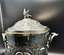 Статуэтка 银色冰桶（冰盒），双层设计，带玻璃保温瓶。新...