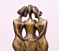 Статуэтка The translation of "Thre…