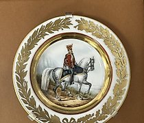 Статуэтка 手绘“卫兵骑兵团军官”瓷盘