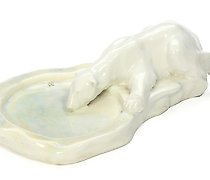 Статуэтка 皇家哥本哈根白熊喝水的瓷盘