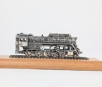 Статуэтка Л系列机车，银制