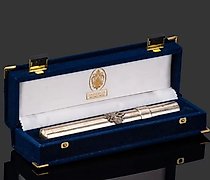 Статуэтка Фаберже футляр для сиг...