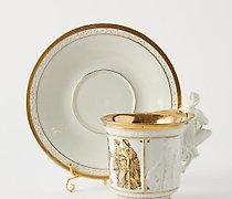 Статуэтка Чашка с фигурной ручкой …