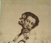 Статуэтка "Passion for roses engra…