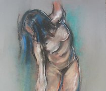 Статуэтка The translated text is: …