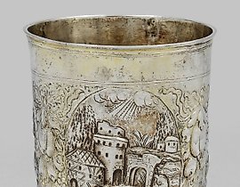 Great, Baroque-style ball foot cup