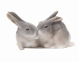 瓷制雕像 "一对兔子"。皇家哥本哈根，1923-1928年。