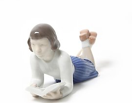 梅雷特。拿着书的女孩。丹麦，哥本哈根，宾戈与格朗达尔。