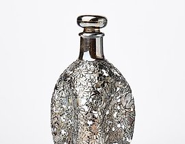 Decanter. Glass, 950 silver. China. Maximum height 22.3 cm, maximum diameter of the neck 3.5 cm.