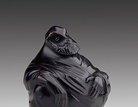 哲学家。石雕，石雕艺术，工匠的作品，黑曜岩。