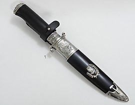 刀具“我们的事业是正义的…”