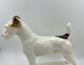 雕像“狐狸犬”，制作于1910年。德国帕绍