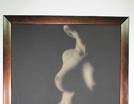 The translation of "Грация 5 холст" into English is "Grace 5 canvas."