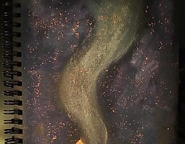 The text translates to "Cigarette dry pastel, paper" in English.