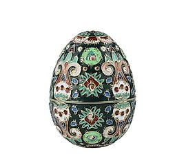 装饰性银质复活节彩蛋，带有珐琅。